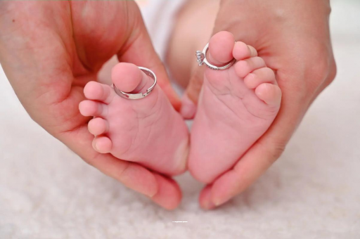 启东怀孕肚子一边高一边低